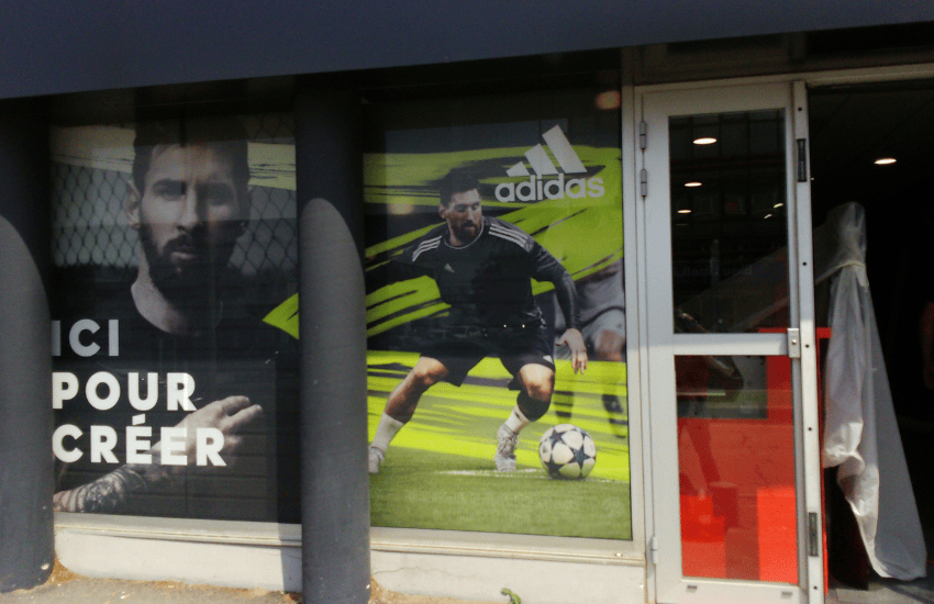 dépose-adhésif-montpellier